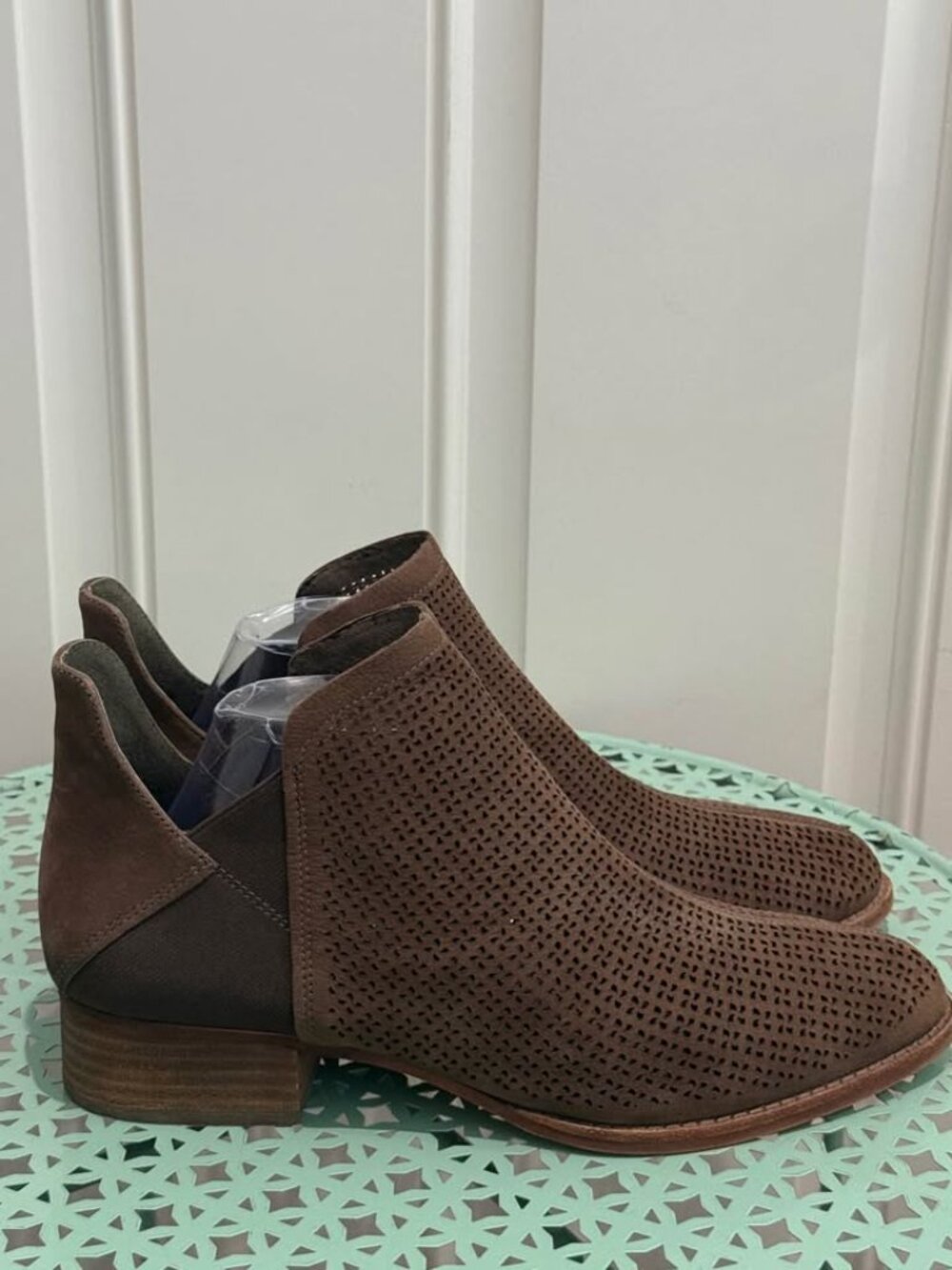 Massimo Dutti Women’s Brown Suede Wingtip Chelsea Boots -38